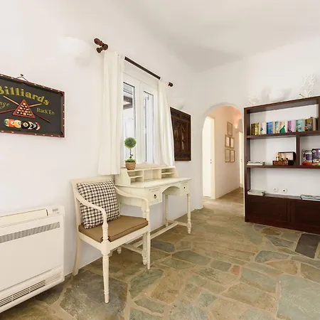 Apianes Villa *